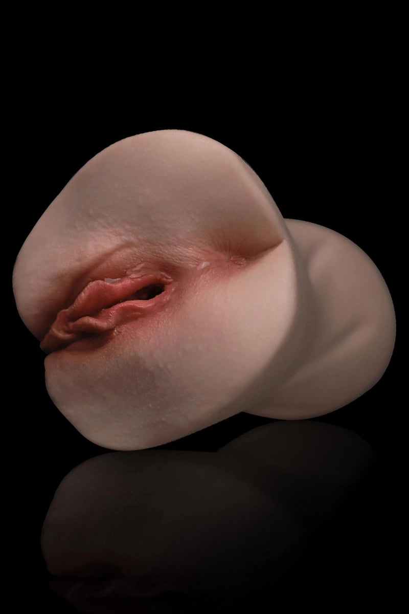 Lisa: 2.05LB Silicone Realistic Fake Vagina