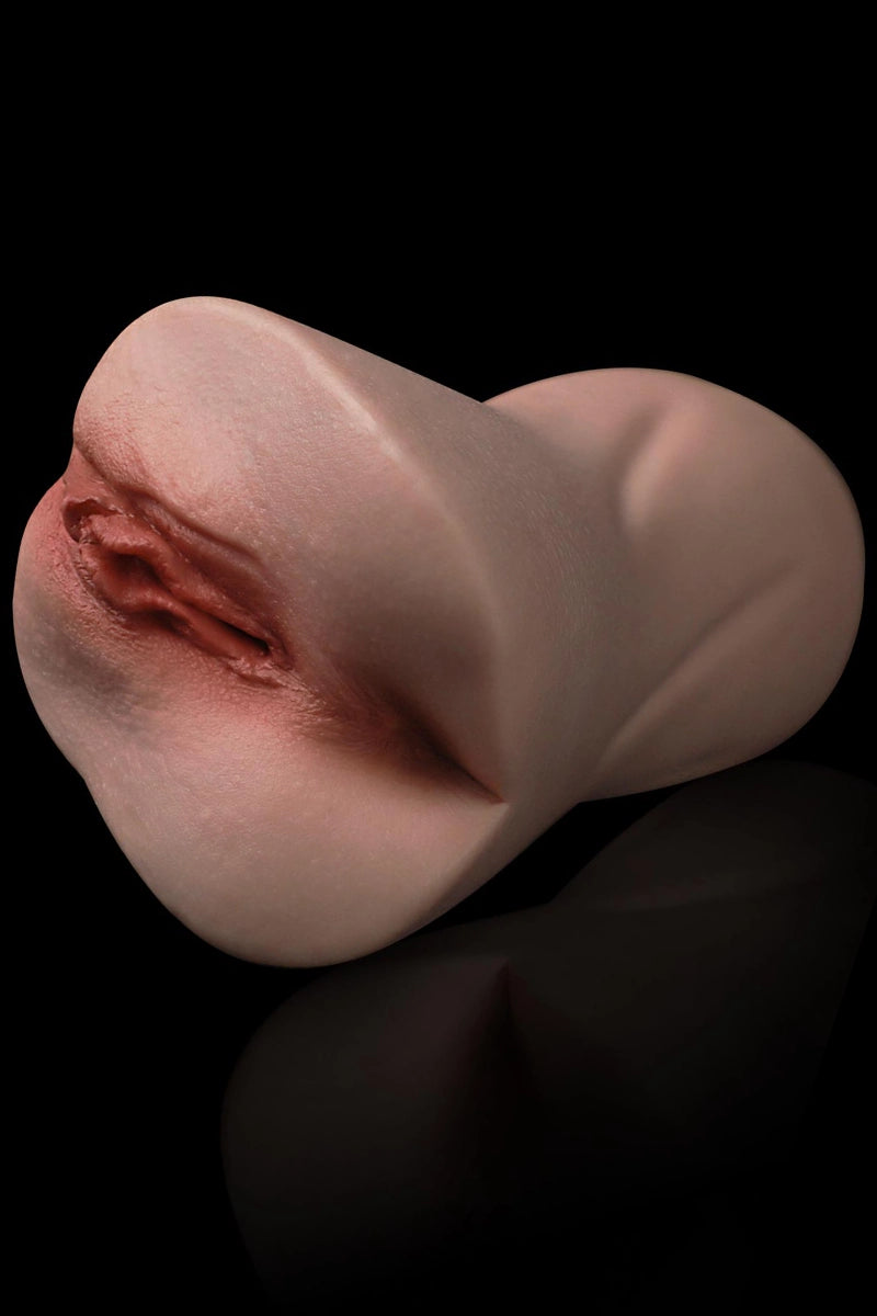 Lisa: 2.05LB Silicone Realistic Fake Vagina